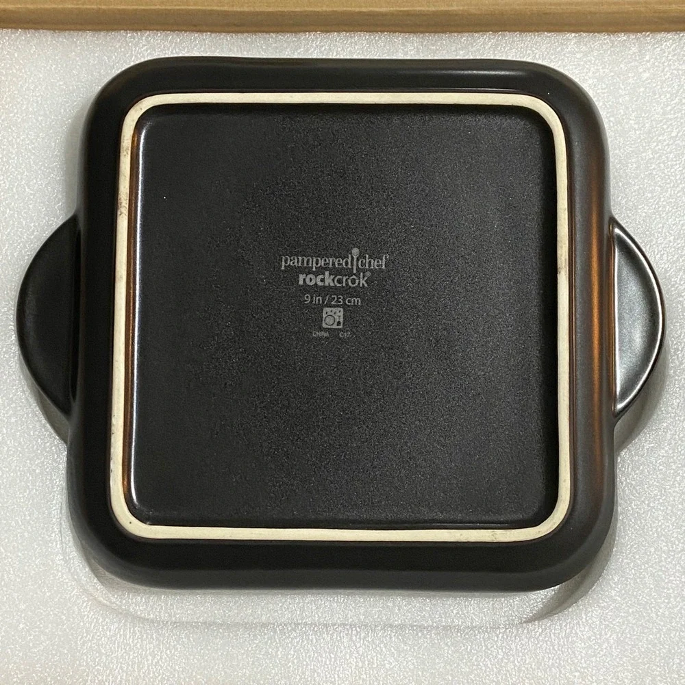 Pampered Chef Rockcrok Small Grill Stone 9in Black Ceramic Cookware 3158 NEW